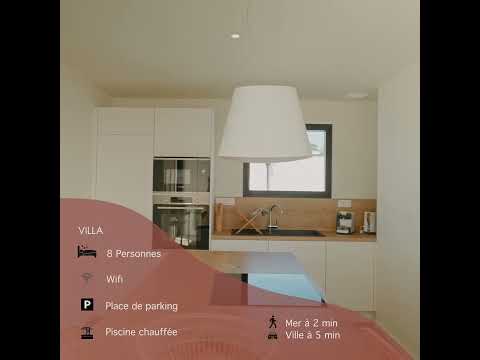 Maison  neuve avec piscine intérieure, vue mer