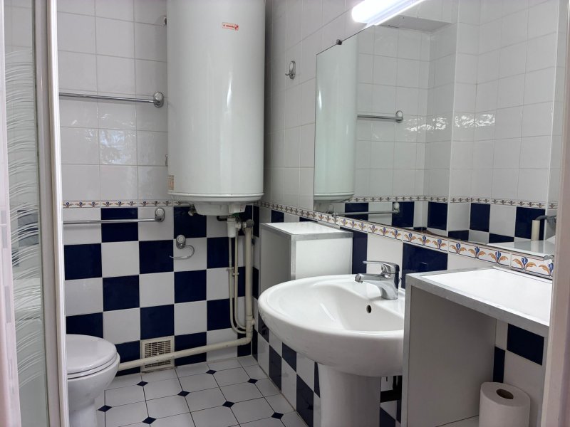 Studio idéal pour deux à de pas du centre 