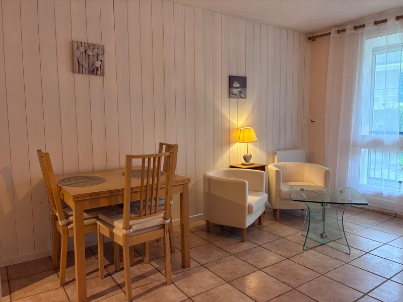 Studio idéal pour deux à de pas du centre 