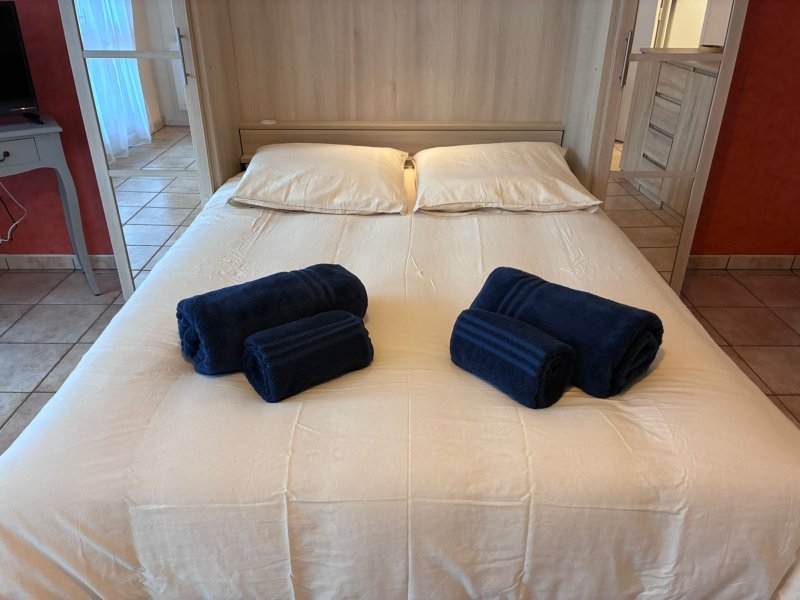 Studio idéal pour deux à de pas du centre 