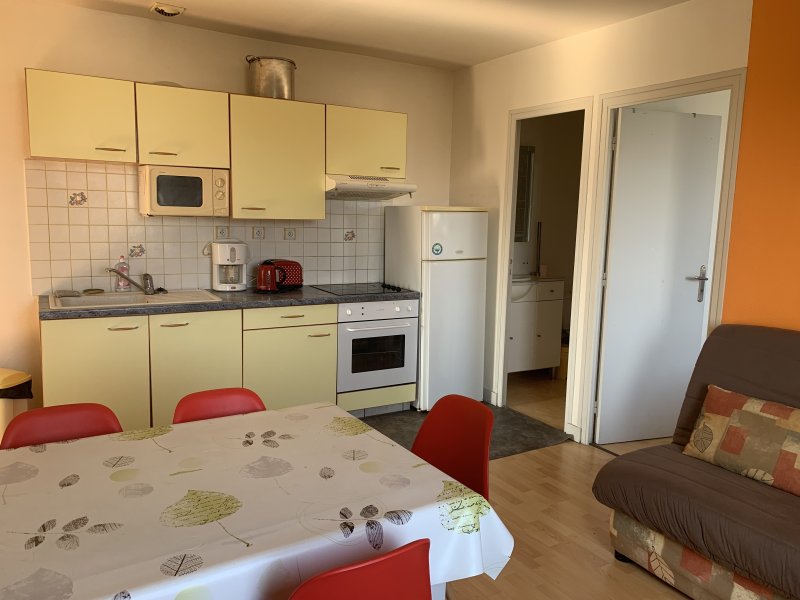 Appartement 6 pers sans vue mer, 100m de la plage 