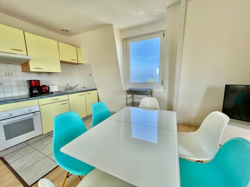 Appartement 6 pers vue mer, a 100 m de la plage