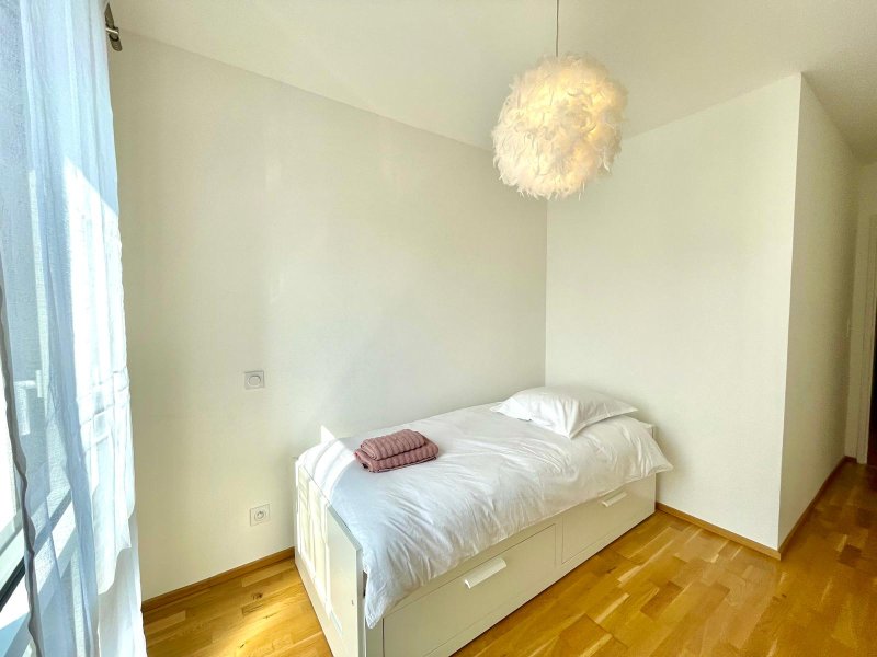 Superbe appartement avec balcon, au centre bourg
