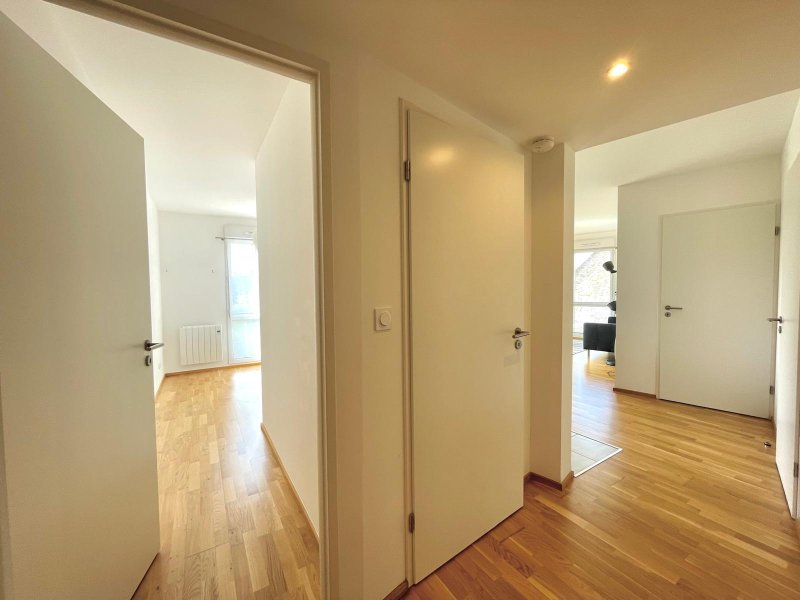 Superbe appartement avec balcon, au centre bourg