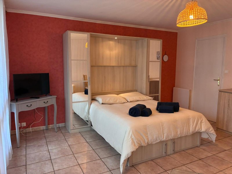 Studio idéal pour deux à de pas du centre 